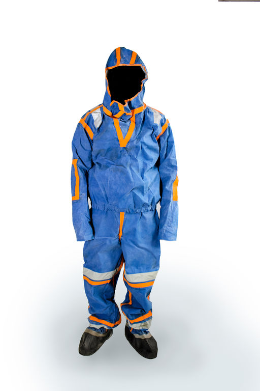 Защитные костюмы